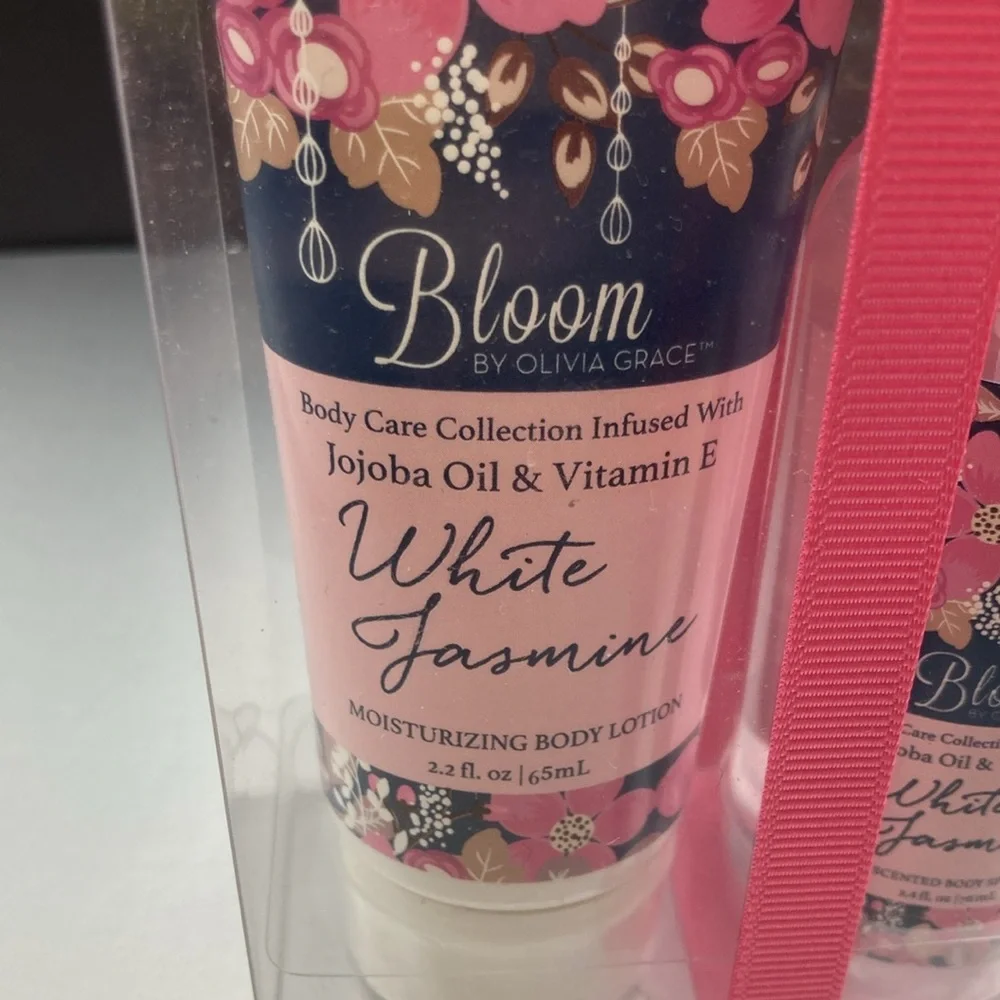 Bloom by Olivia Grace Body Care WHITE‎ JASMINE Lotion & Body Spray Set New